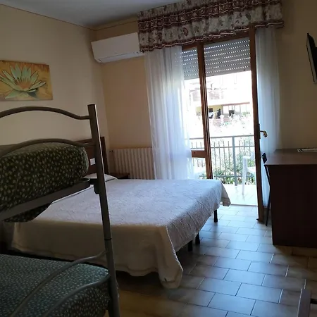 Viole Country ホテル 3*