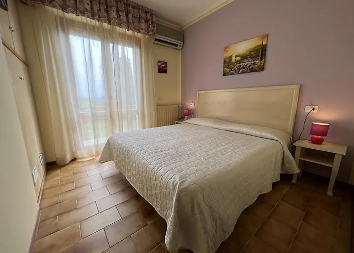 Viole Country فندق 3*