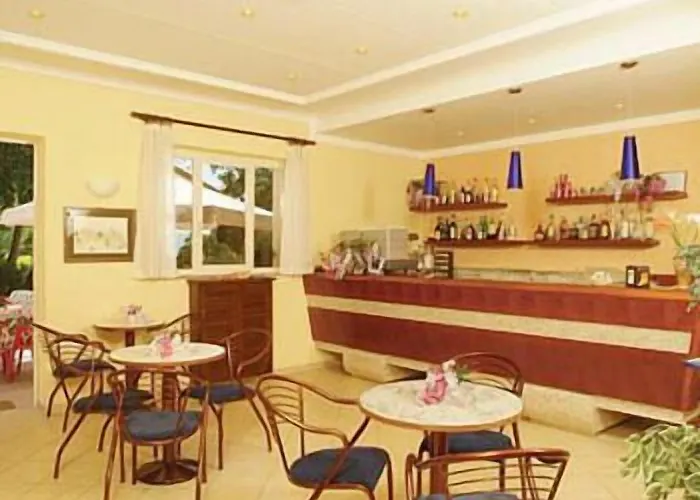 Viole Country 3* أسيسي